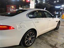 جاكوار XF